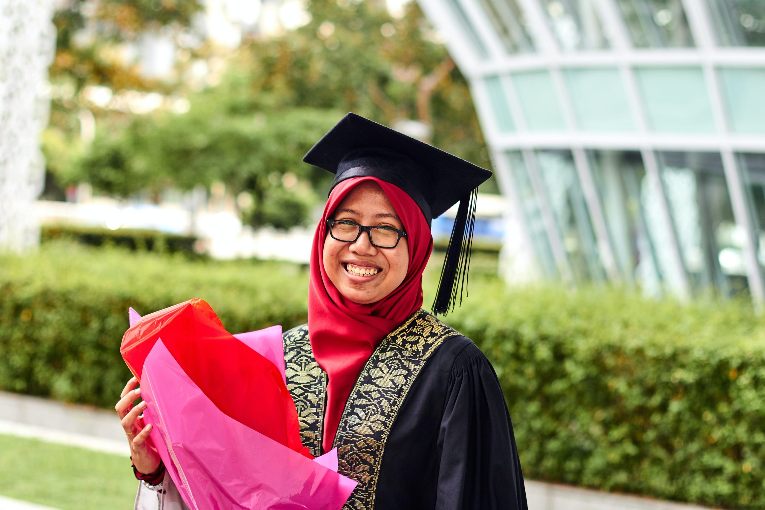 What To Wear To Grad School Open House